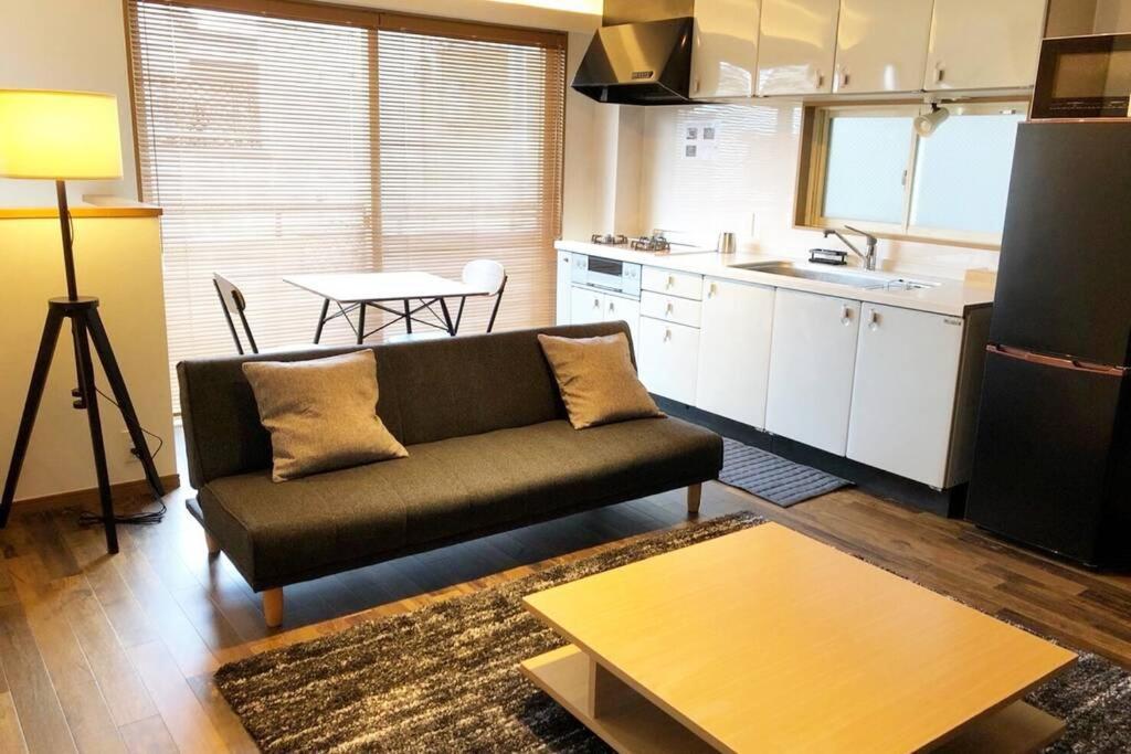 Chill Honan Tokyo